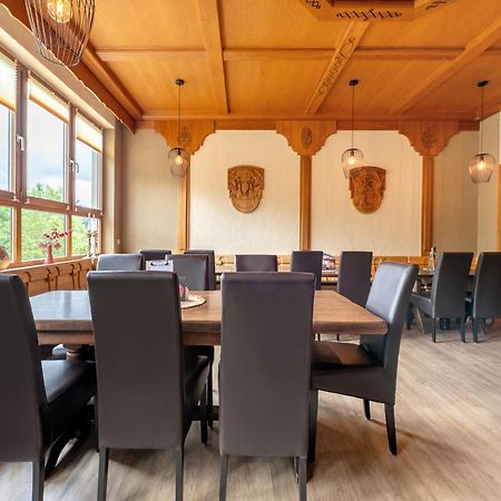 Bed And Breakfast St Wendel Pruem Bagian luar foto