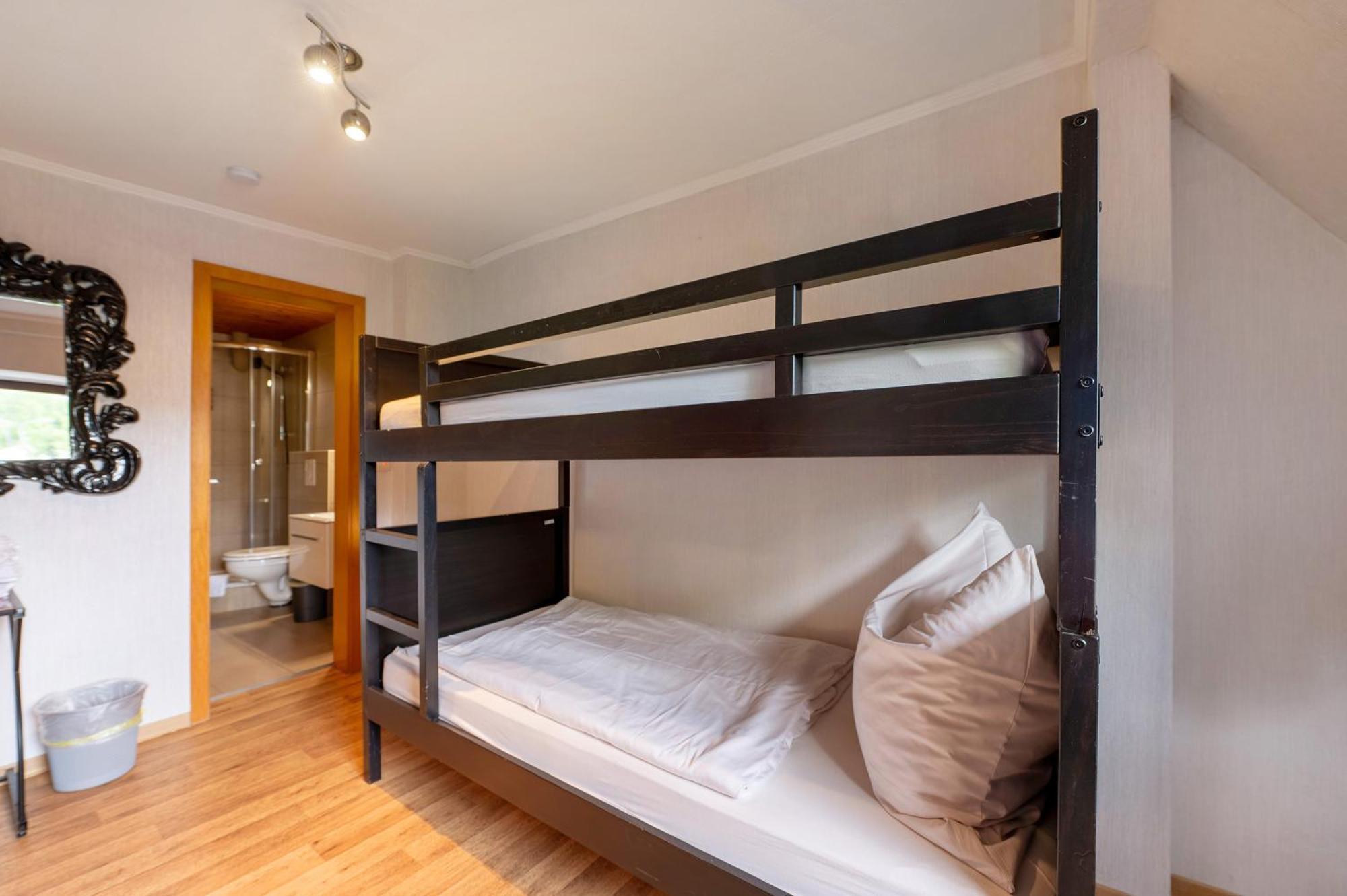Bed And Breakfast St Wendel Pruem Bagian luar foto