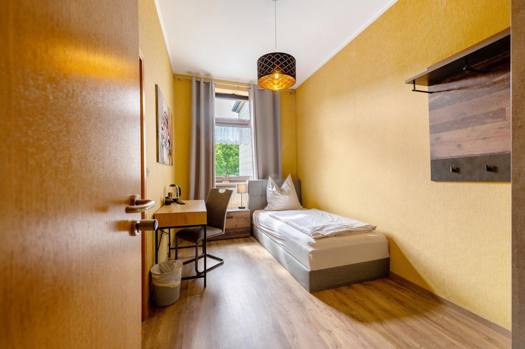 Bed And Breakfast St Wendel Pruem Bagian luar foto