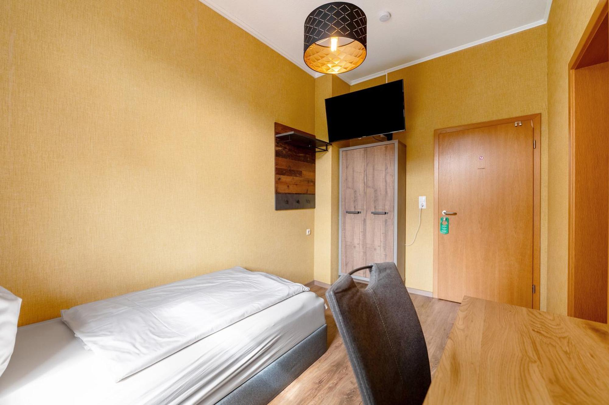 Bed And Breakfast St Wendel Pruem Bagian luar foto