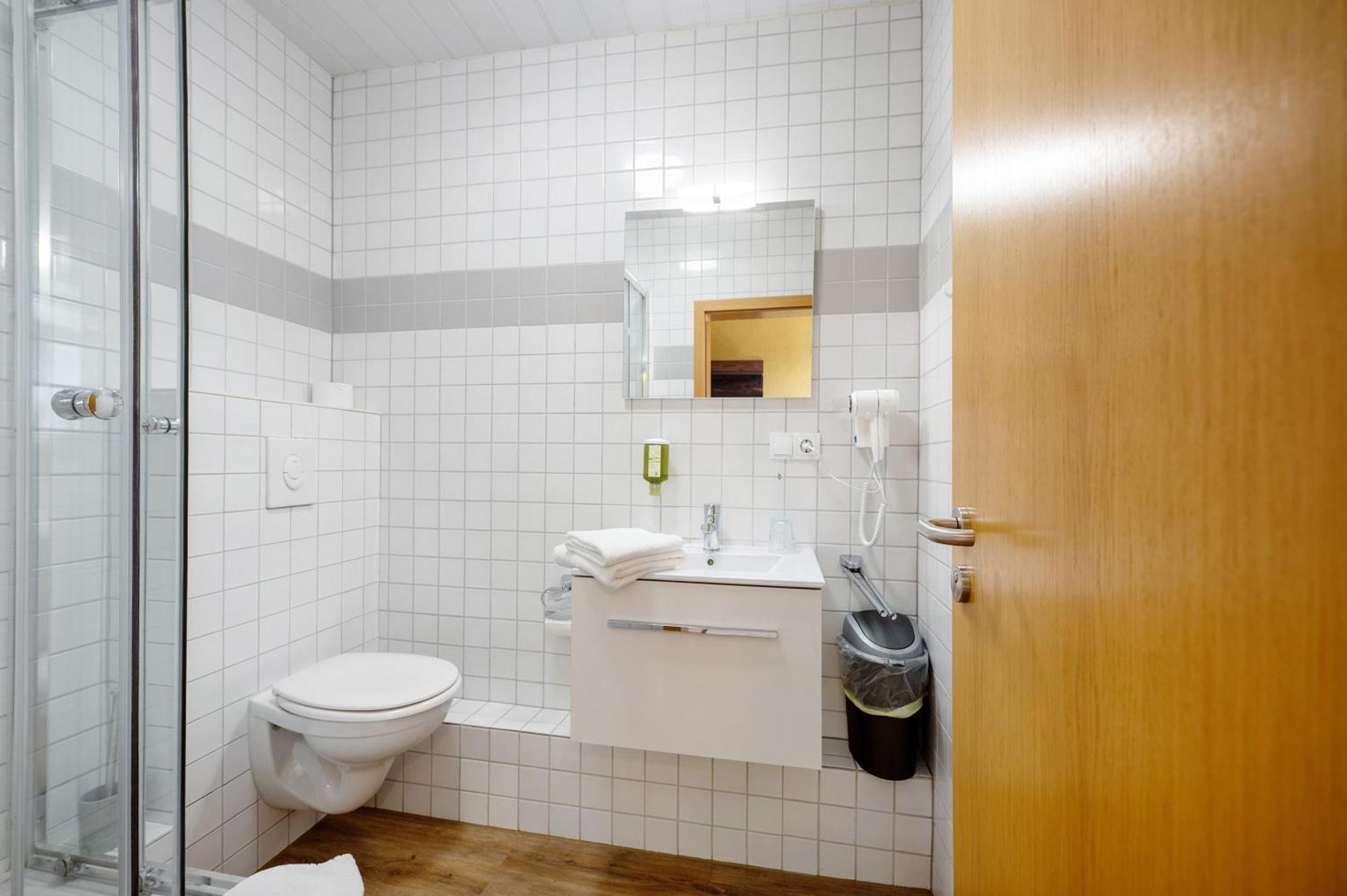 Bed And Breakfast St Wendel Pruem Bagian luar foto