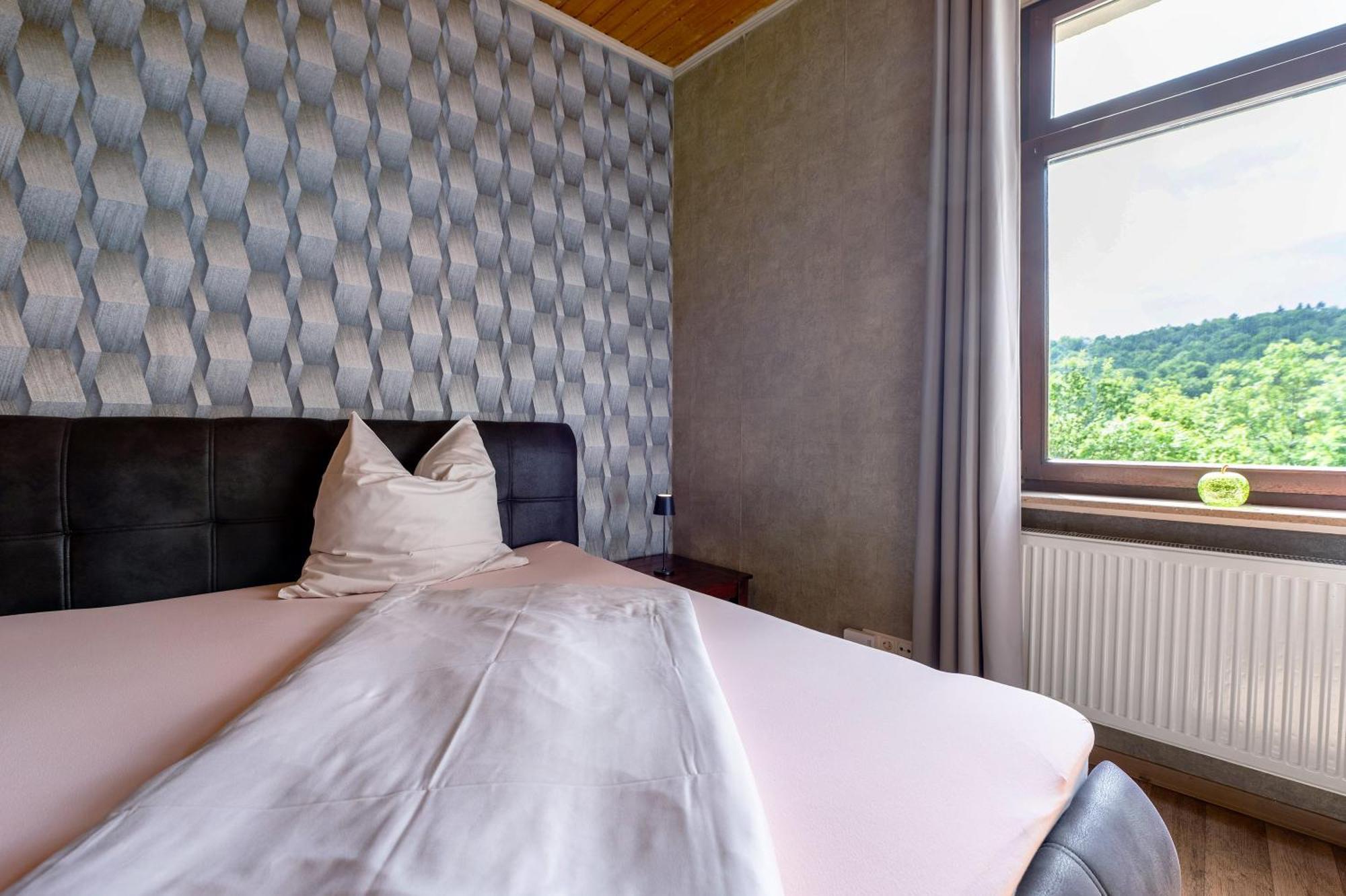 Bed And Breakfast St Wendel Pruem Bagian luar foto
