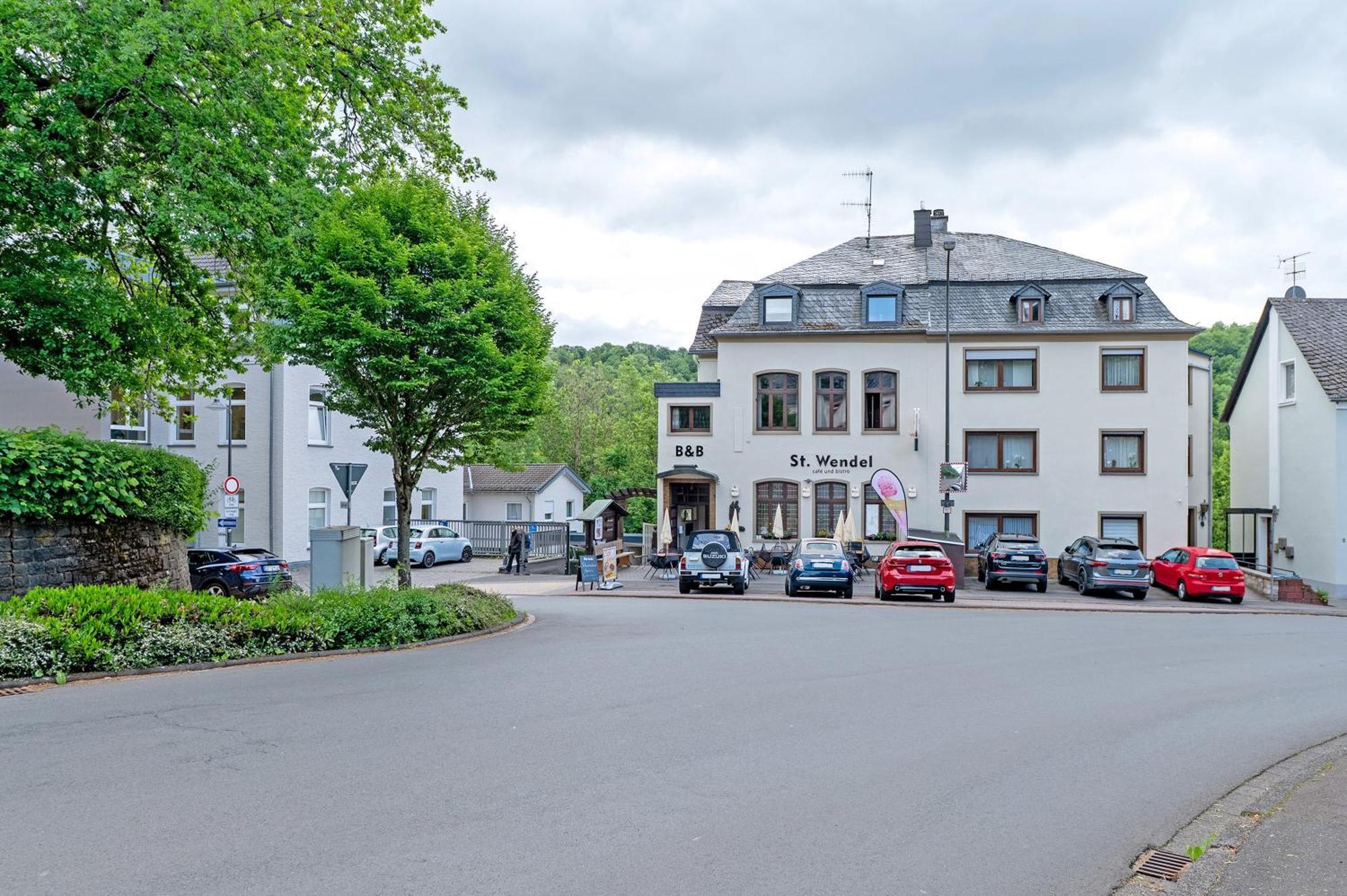 Bed And Breakfast St Wendel Pruem Bagian luar foto