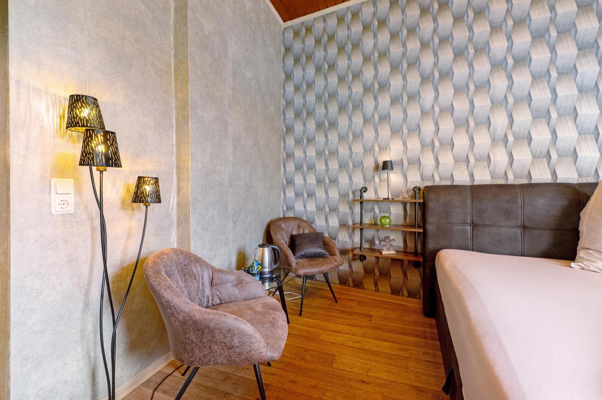 Bed And Breakfast St Wendel Pruem Bagian luar foto